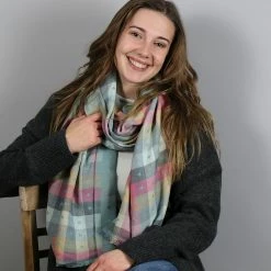 Mooch..... Star Reversible Scarf - Aqua